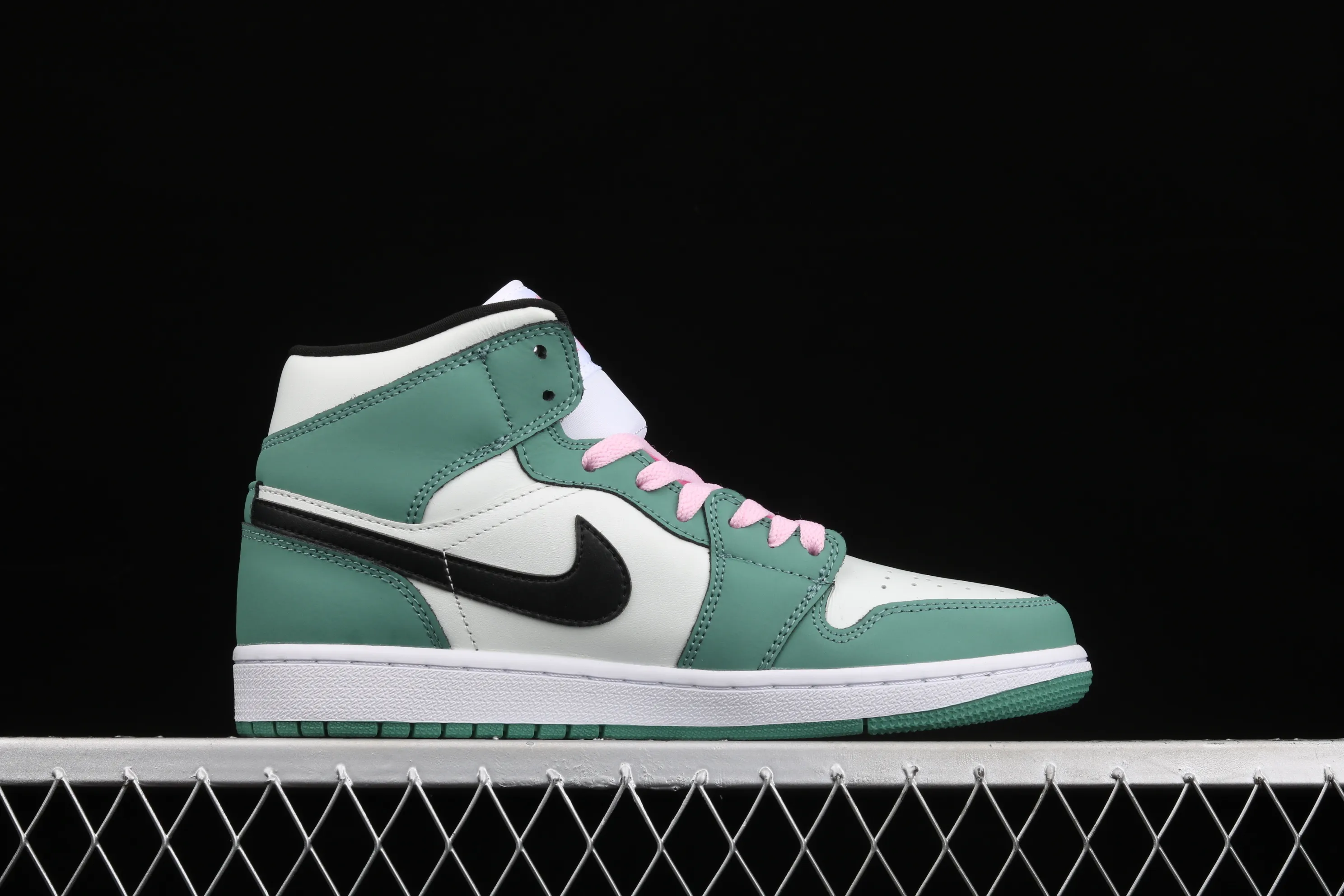 All categories Air Jordan Jordan series basketball shoes Air Jordan 1 Mid Air Jordan 1 Mid AJ1 Joe 1 grass green China basketball shoes CZ0774-300